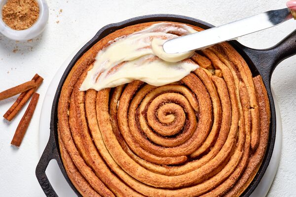 Giant Cinnamon Roll | Florida Crystals