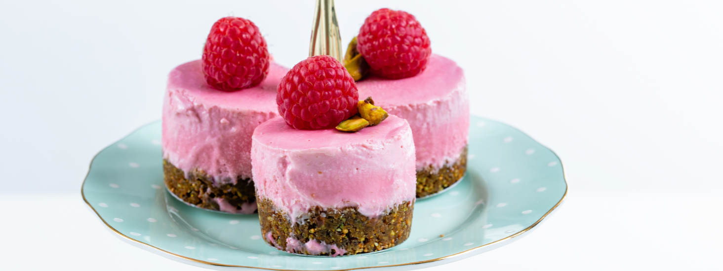 Vegan Raspberry Mini Cheesecakes with Pistachio Crust | Florida Crystals